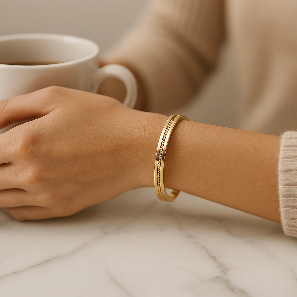 دستبند زنانه بنگل مدل فانتزی از جنس استیل - فروشگاه فروشگاه اکسسوری ملورین