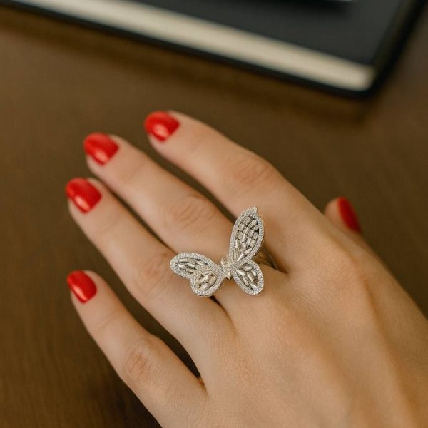 انگشتر زنانه جواهری طرح پروانه از جنس ابکاری رادیوم